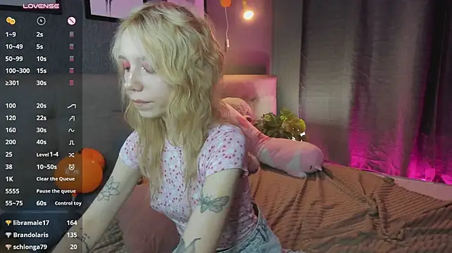 Lil1y_Moore