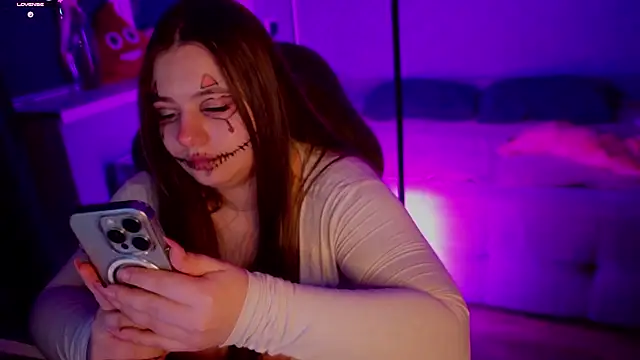 AmeliaMiles - Halloween breast massage
