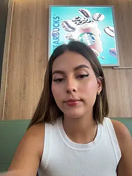 Valeria-escobar - FUCK ME ON THE STARBUCKS STAIRS