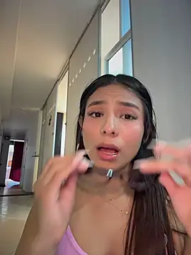 Amira_cute2 - Show boobs +touch nipples