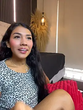 Samantha_gyatt - OFF PANTY AND TWERK