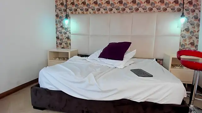 MarilynMendoza - Show me your tits