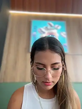 Valeria-escobar - FUCK ME ON THE STARBUCKS STAIRS