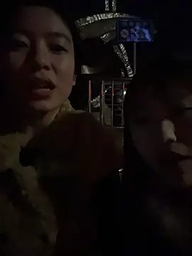 MS-520 - 两个妹妹亲一口