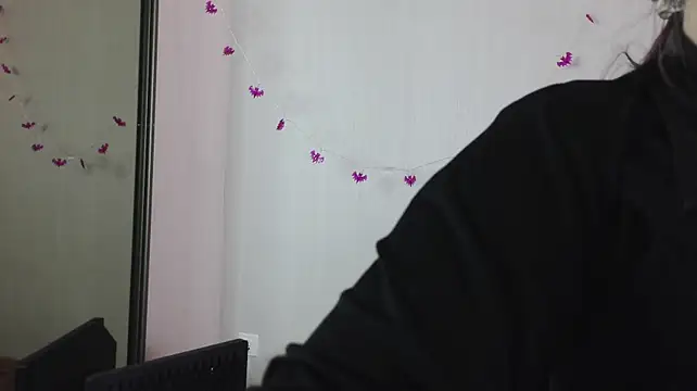 Aelita_bb - show butt