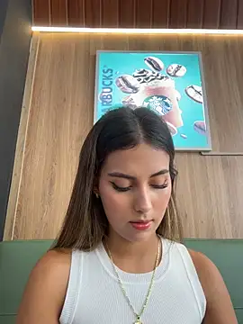 Valeria-escobar - FUCK ME ON THE STARBUCKS STAIRS
