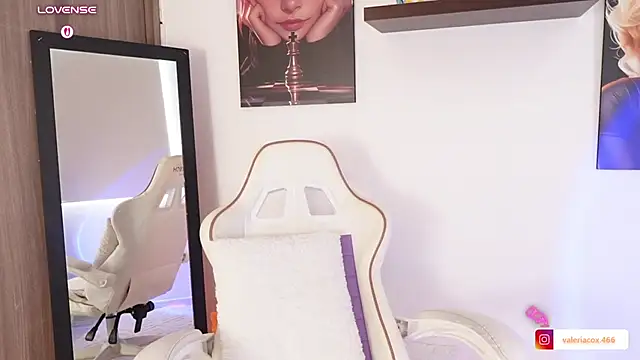 Vale_cortez - Naked & Blowjob