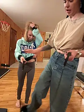 Your_Alice_ - BOOB SHOW + 1 SEXY PHOTO