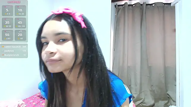 Liz7skinny - Naughty schoolgirl outfit +dance sexy🎀