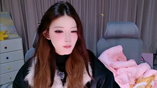 Yiyilailai - 小依生日快乐🍰🎁🎉