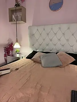 Emmaagolden - OPEN WET PUSSY