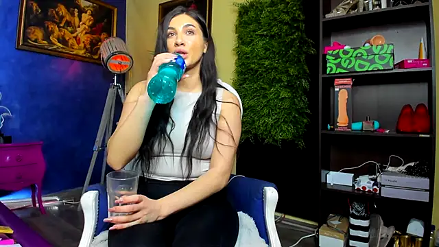 Nicolepalmer - my king love me and make me cum hard