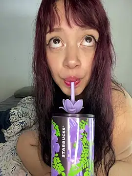 GoddesLucy - Zoom pussy