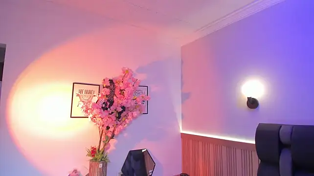 Siouxsie_cenobite - (∩^o^)⊃━☆ Naked + squirt (2 min control)