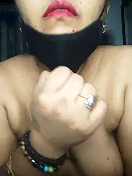 Doly_thebubbly_telugugirl - Boobs oil massage in public..