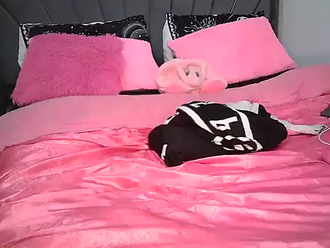 Queenb_2 - ❤️STRIPTEASE AT GOAL❤️