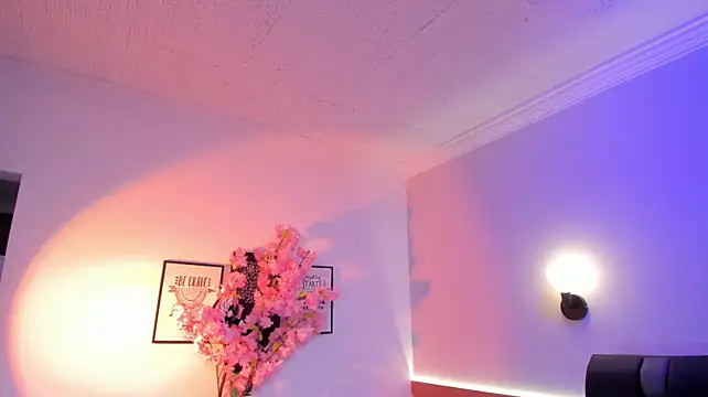 Siouxsie_cenobite - (∩^o^)⊃━☆ Naked + squirt (2 min control)