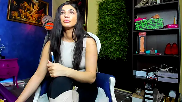 Nicolepalmer - my king love me and make me cum hard