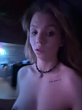 Your_Alice_ - BOOB SHOW + 1 SEXY PHOTO