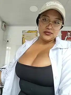 Outdoors-Mia_Khalifa - fake cum on tits