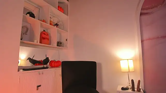 Maria_gil - 🍑 Booty Tease – Turn Around
