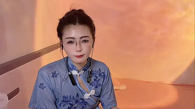 Felicity-7 - 揉胸诱惑