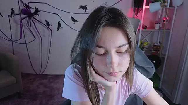 Luna_m00n - teasing tits under a top