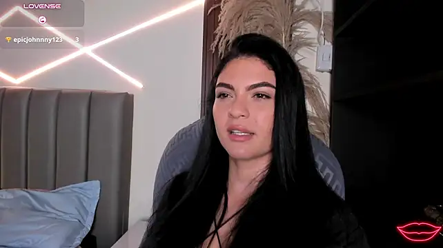 Veronicalanx1 - make juicy my tigth pussy with fingers