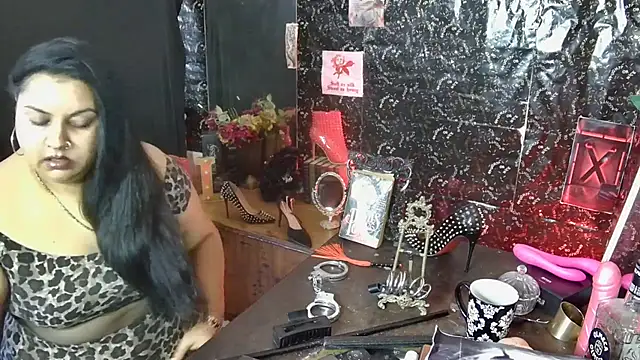GoddessLorenaHotQueen - Show Me How Weak You Are... Go On...