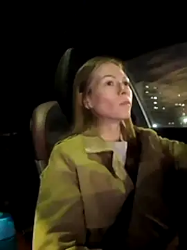 CompactBaby - show my tits