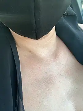 Beurette_sahara - bon twerk sans culotte