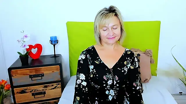 MarieneHot - SEXY TEASE