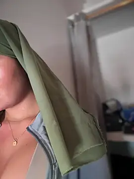 Lalilamassu1 - Bounce tits x2girls