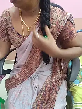 Tamil_Roja88 - Boobs oil massage