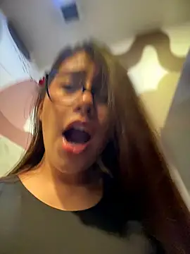 Saracalderon - I RIDE DILDO SO HARD NO MERCY 👅👅