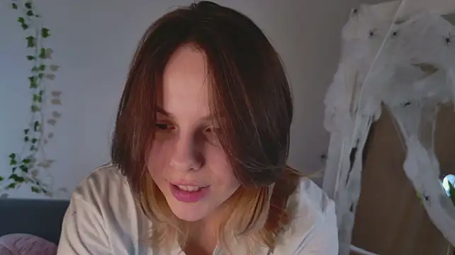 True_voice - flash pussy now!