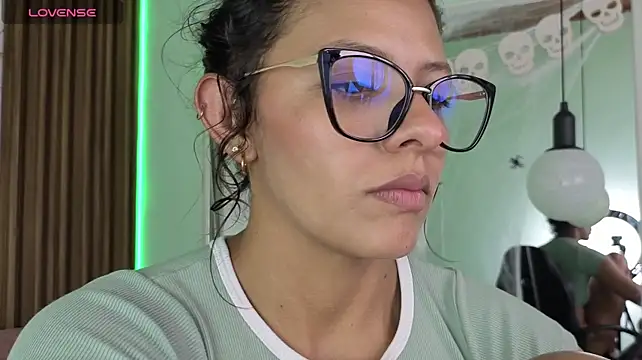 Aria_Russo - shake that ASS