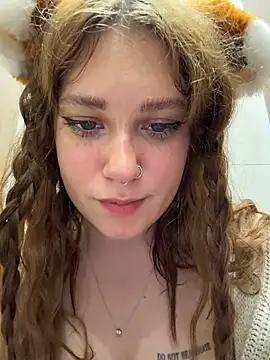 Lucy-joy - flash 1 NIPPLE
