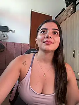 Estrella22 - spanks ass