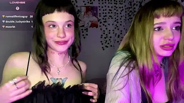 Lili_pup - Crem on tits
