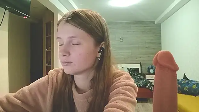 CecilleSollors - Suck on one little finger
