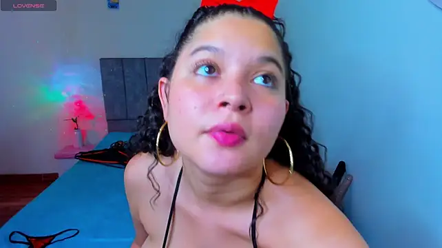 Kiity_hot_6 - She gently caresses her nipples and moan