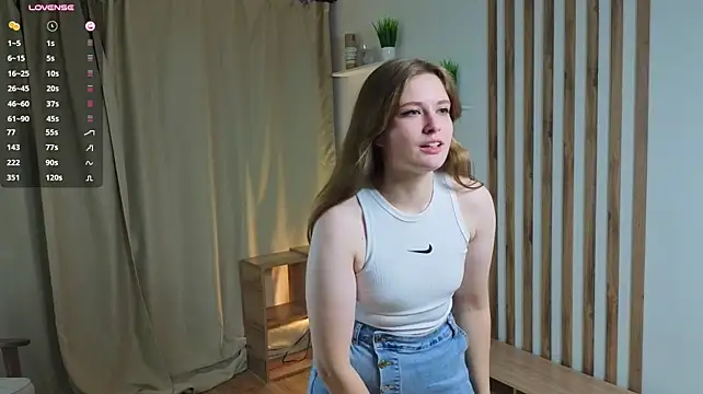TierraTeller - massage my tits under top
