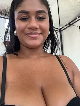 NayTorres - LUSH INSIDE MY ASS IN PUBLIC