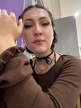 KatyVibes - SHOW TITS IN PUBLIC