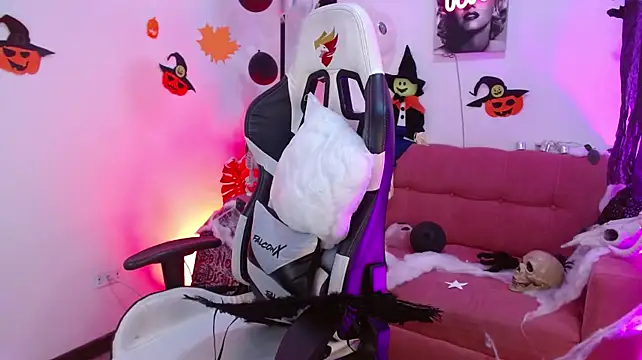 Nessa_sex - RIDE DILDO 5 MIN