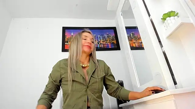 Ms_lunaRose - Pink pussy masturbation