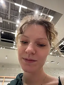 MaryHiggins - sucking dildo with saliva on breasts