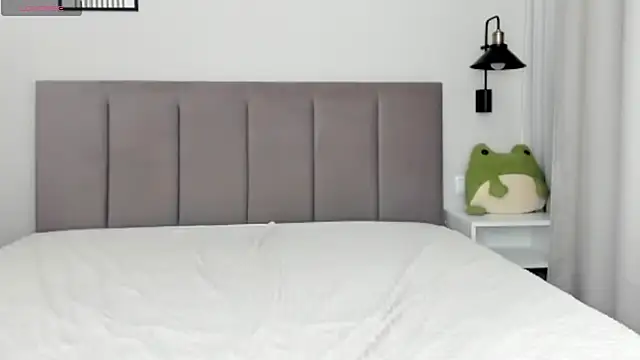 KimberlyWells - show tits 5 min❤️❤️❤️