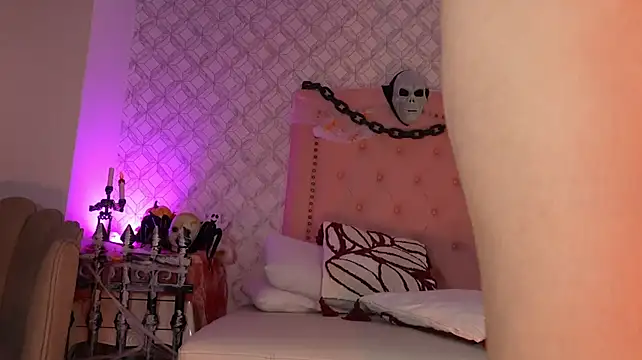Cathalina_ortiz - show tits